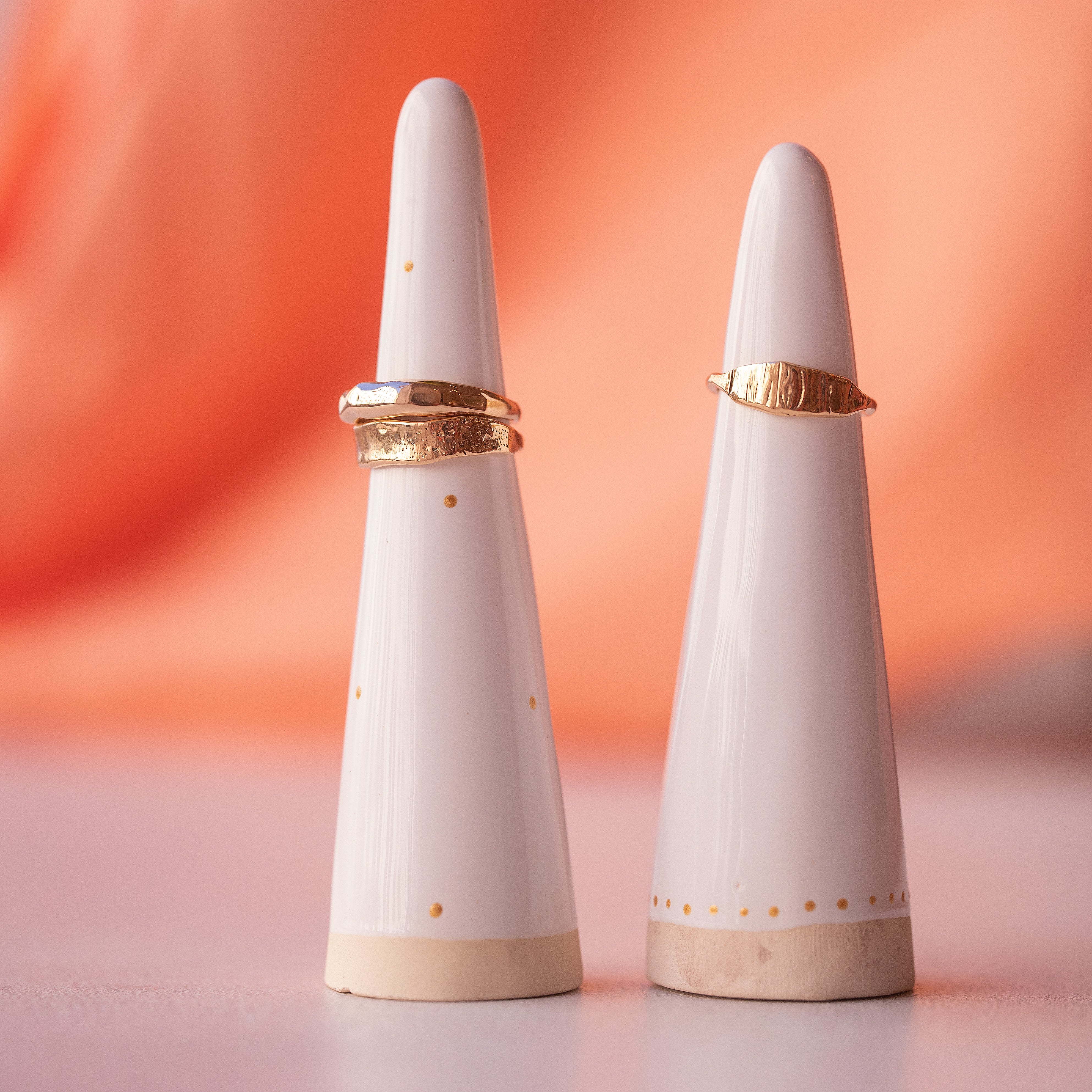 Les Vivants - Curves gold ring - Image 6